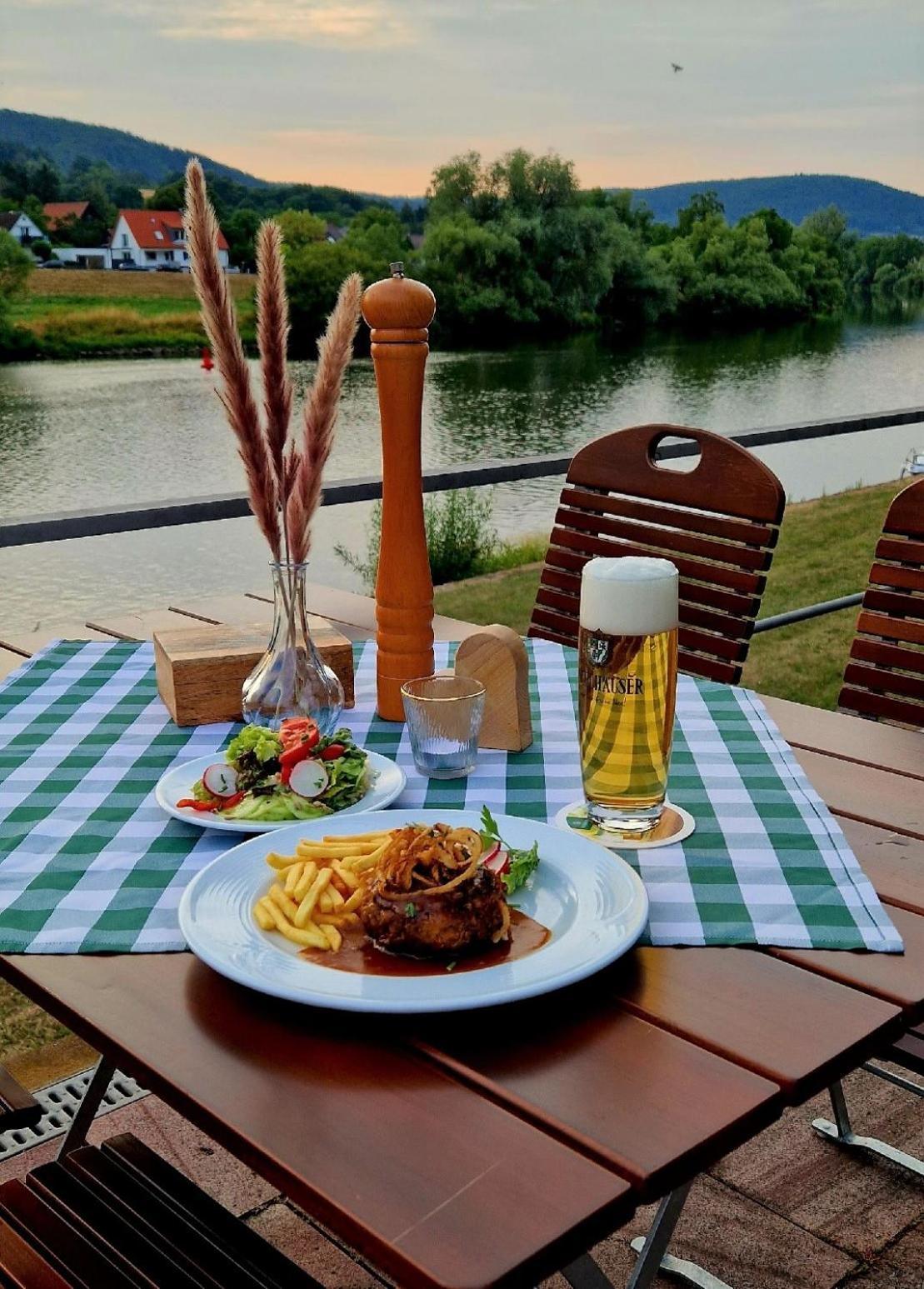 Hotel Goldenes Fass Freudenberg am Main Eksteriør bilde